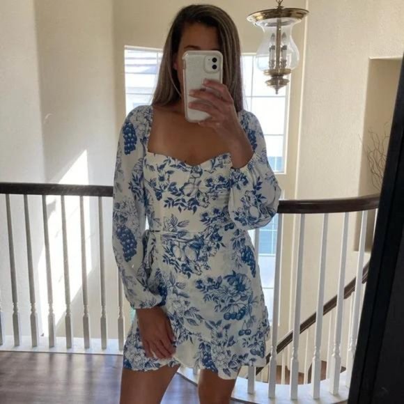 Reformation |‎ Cammi Floral Mini Long Sleeve Dress in Corirsca Blue Size 0 $248 - Picture 1 of 12